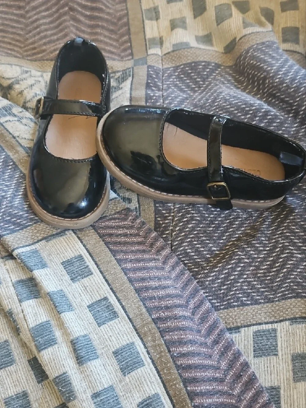 Old Navy Black Patent Girls' Mary Jane Shoes with Buckle